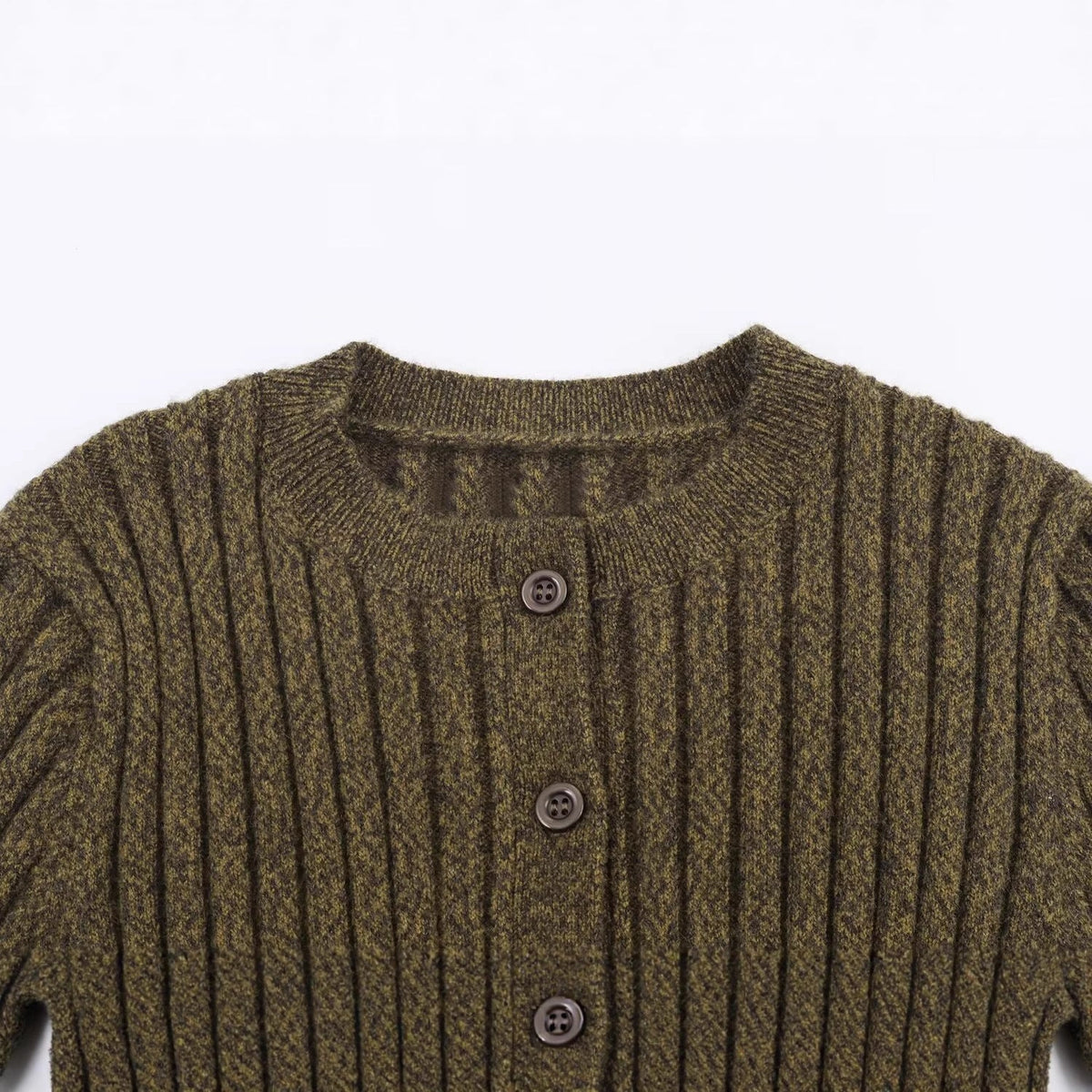 Round neck single breasted waist cinched short knit sweater for women